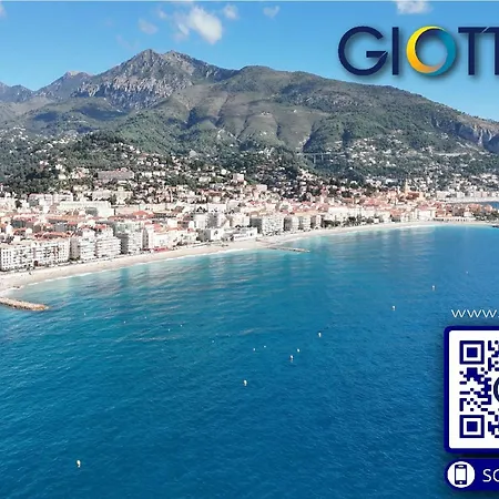 Spacieux Avec Terrasse, Parking, Face Mer, Proche Plages Et Commodités - Fr-1-196-320 Appartement