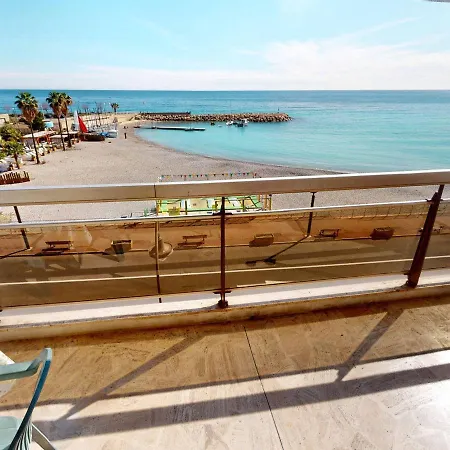 Spacieux Avec Terrasse, Parking, Face Mer, Proche Plages Et Commodites - Fr-1-196-320 Apartament *